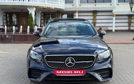 Mercedes-Benz E-Класс, 2016 год, 3 490 000 рублей, 4 фотография