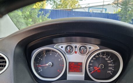 Ford Focus II рестайлинг, 2010 год, 540 000 рублей, 3 фотография