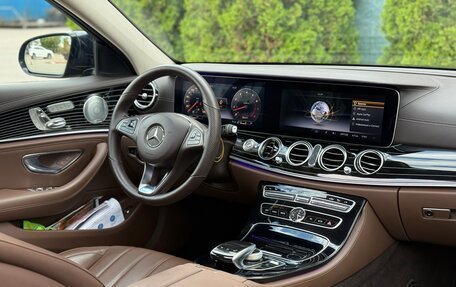 Mercedes-Benz E-Класс, 2016 год, 3 490 000 рублей, 18 фотография