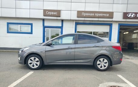 Hyundai Solaris II рестайлинг, 2016 год, 700 000 рублей, 2 фотография