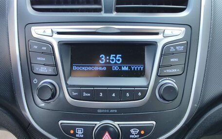 Hyundai Solaris II рестайлинг, 2016 год, 700 000 рублей, 16 фотография