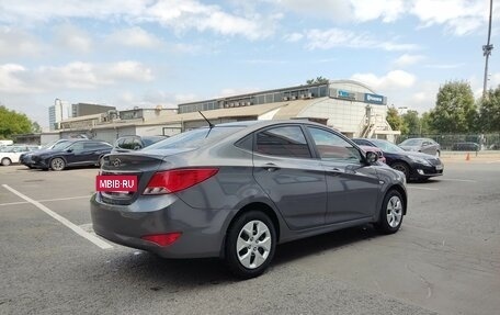 Hyundai Solaris II рестайлинг, 2016 год, 700 000 рублей, 19 фотография