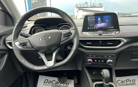 Chevrolet Tracker, 2022 год, 1 999 000 рублей, 18 фотография