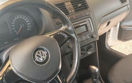 Volkswagen Polo VI (EU Market), 2015 год, 1 300 000 рублей, 5 фотография