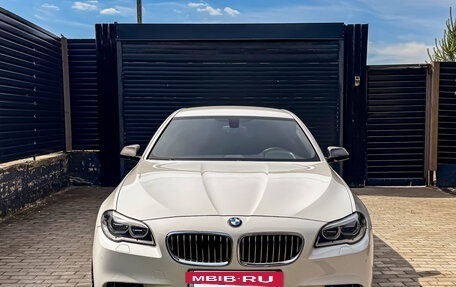 BMW 5 серия, 2015 год, 3 200 000 рублей, 2 фотография