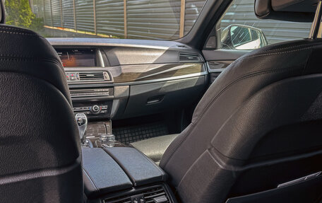 BMW 5 серия, 2015 год, 3 200 000 рублей, 16 фотография
