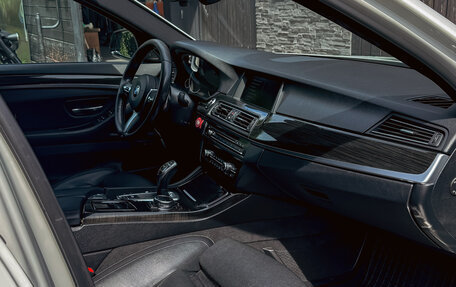 BMW 5 серия, 2015 год, 3 200 000 рублей, 18 фотография