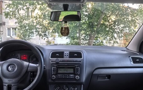 Volkswagen Polo VI (EU Market), 2012 год, 450 000 рублей, 3 фотография