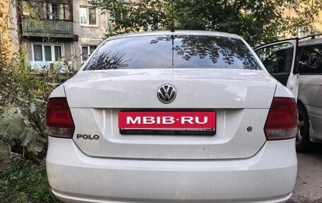 Volkswagen Polo VI (EU Market), 2012 год, 450 000 рублей, 2 фотография