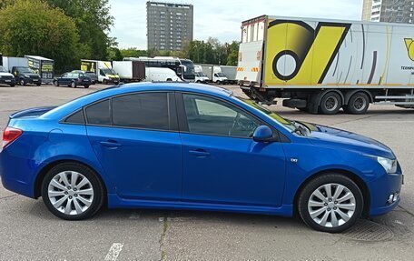 Chevrolet Cruze II, 2011 год, 550 000 рублей, 3 фотография
