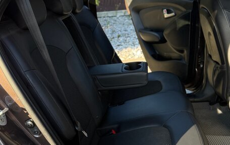 Hyundai ix35 I рестайлинг, 2013 год, 1 400 000 рублей, 27 фотография