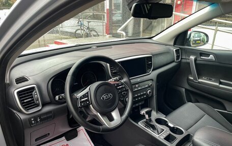 KIA Sportage IV рестайлинг, 2020 год, 2 179 000 рублей, 7 фотография