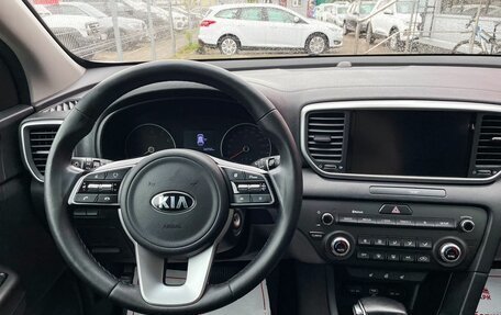 KIA Sportage IV рестайлинг, 2020 год, 2 179 000 рублей, 15 фотография