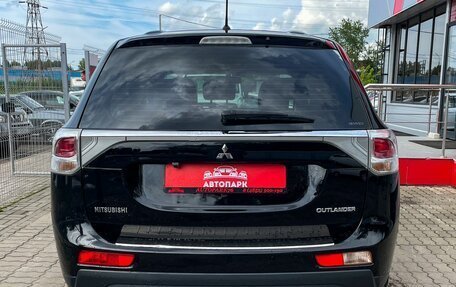 Mitsubishi Outlander III рестайлинг 3, 2013 год, 1 179 000 рублей, 5 фотография