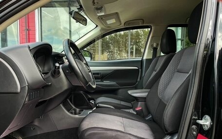 Mitsubishi Outlander III рестайлинг 3, 2013 год, 1 179 000 рублей, 8 фотография
