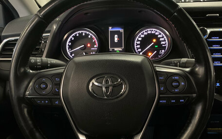 Toyota Camry, 2019 год, 2 500 000 рублей, 9 фотография