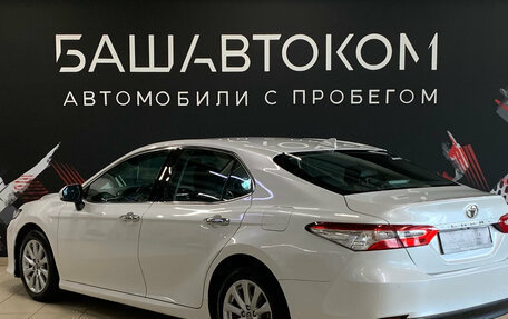 Toyota Camry, 2019 год, 2 500 000 рублей, 7 фотография