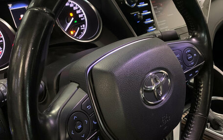 Toyota Camry, 2019 год, 2 500 000 рублей, 10 фотография