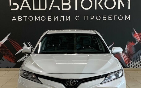 Toyota Camry, 2019 год, 2 500 000 рублей, 2 фотография