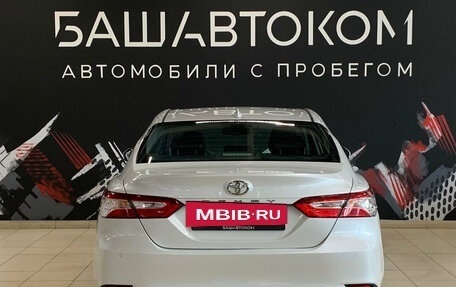 Toyota Camry, 2019 год, 2 500 000 рублей, 5 фотография