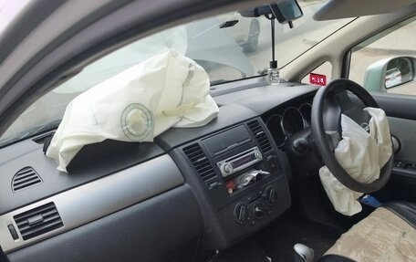 Nissan Tiida, 2005 год, 200 000 рублей, 4 фотография