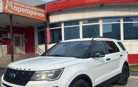 Ford Explorer VI, 2017 год, 2 700 000 рублей, 11 фотография