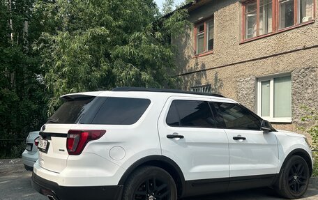 Ford Explorer VI, 2017 год, 2 700 000 рублей, 22 фотография