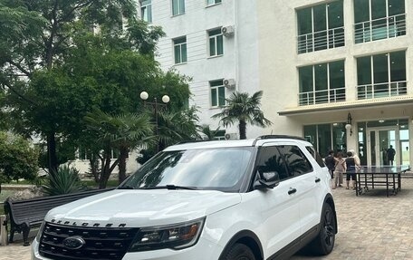 Ford Explorer VI, 2017 год, 2 700 000 рублей, 24 фотография