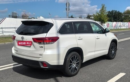 Toyota Highlander III, 2019 год, 5 490 000 рублей, 7 фотография