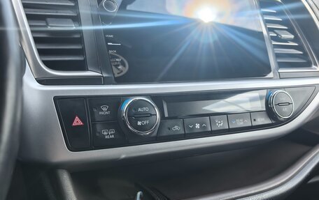 Toyota Highlander III, 2019 год, 5 490 000 рублей, 19 фотография
