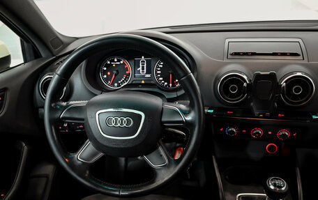 Audi A3, 2013 год, 1 300 000 рублей, 13 фотография