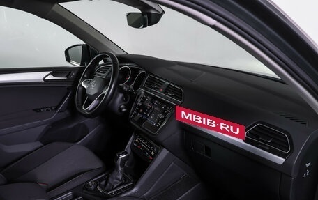 Volkswagen Tiguan II, 2021 год, 3 099 000 рублей, 10 фотография
