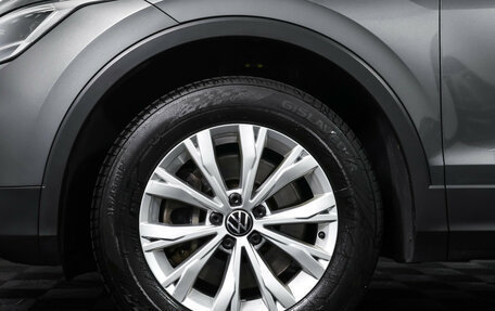 Volkswagen Tiguan II, 2021 год, 3 099 000 рублей, 23 фотография