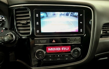 Mitsubishi Outlander III рестайлинг 3, 2018 год, 2 350 000 рублей, 20 фотография
