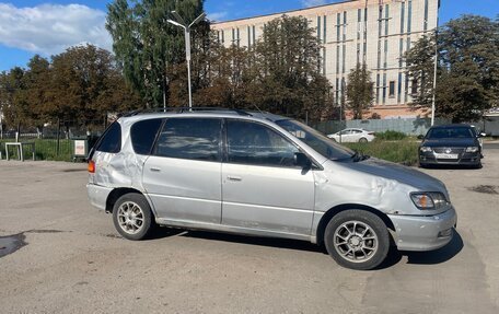 Toyota Ipsum II, 1996 год, 260 000 рублей, 5 фотография