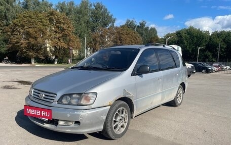 Toyota Ipsum II, 1996 год, 260 000 рублей, 6 фотография
