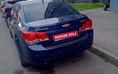 Chevrolet Cruze II, 2010 год, 570 000 рублей, 3 фотография