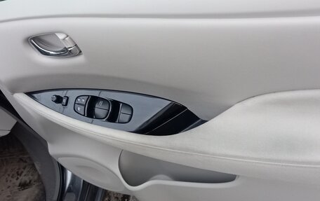 Nissan Leaf I, 2013 год, 1 150 000 рублей, 9 фотография
