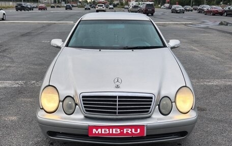 Mercedes-Benz CLK-Класс, 1999 год, 440 000 рублей, 1 фотография