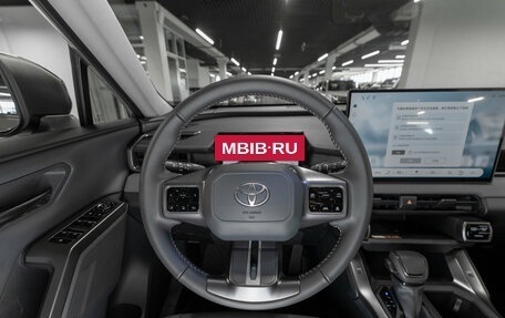 Toyota RAV4, 2026 год, 4 500 000 рублей, 11 фотография