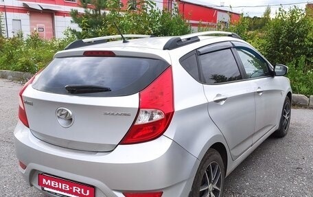 Hyundai Solaris II рестайлинг, 2013 год, 730 000 рублей, 2 фотография