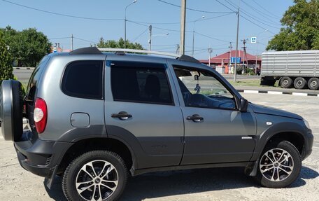 Chevrolet Niva I рестайлинг, 2011 год, 500 000 рублей, 5 фотография