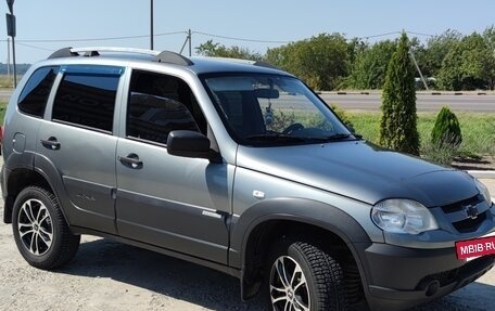 Chevrolet Niva I рестайлинг, 2011 год, 500 000 рублей, 6 фотография