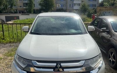 Mitsubishi Outlander III рестайлинг 3, 2016 год, 1 780 000 рублей, 1 фотография
