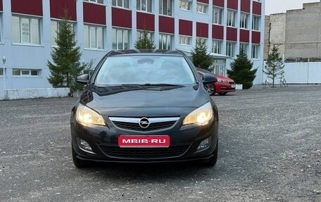Opel Astra J, 2012 год, 540 000 рублей, 1 фотография
