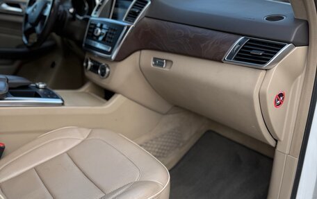 Mercedes-Benz M-Класс, 2012 год, 2 500 000 рублей, 14 фотография