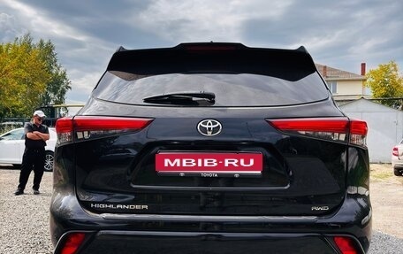 Toyota Highlander, 2021 год, 6 000 000 рублей, 5 фотография