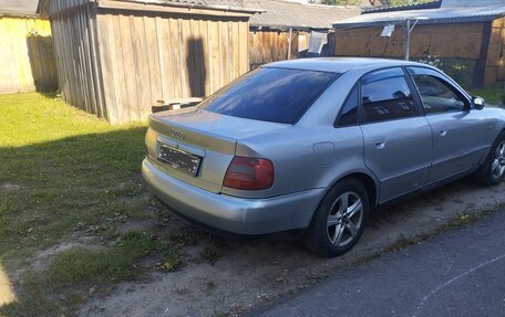 Audi A4, 1998 год, 170 000 рублей, 2 фотография
