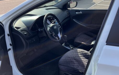 Hyundai Solaris II рестайлинг, 2015 год, 850 000 рублей, 17 фотография