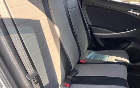 Hyundai Solaris II рестайлинг, 2015 год, 850 000 рублей, 15 фотография